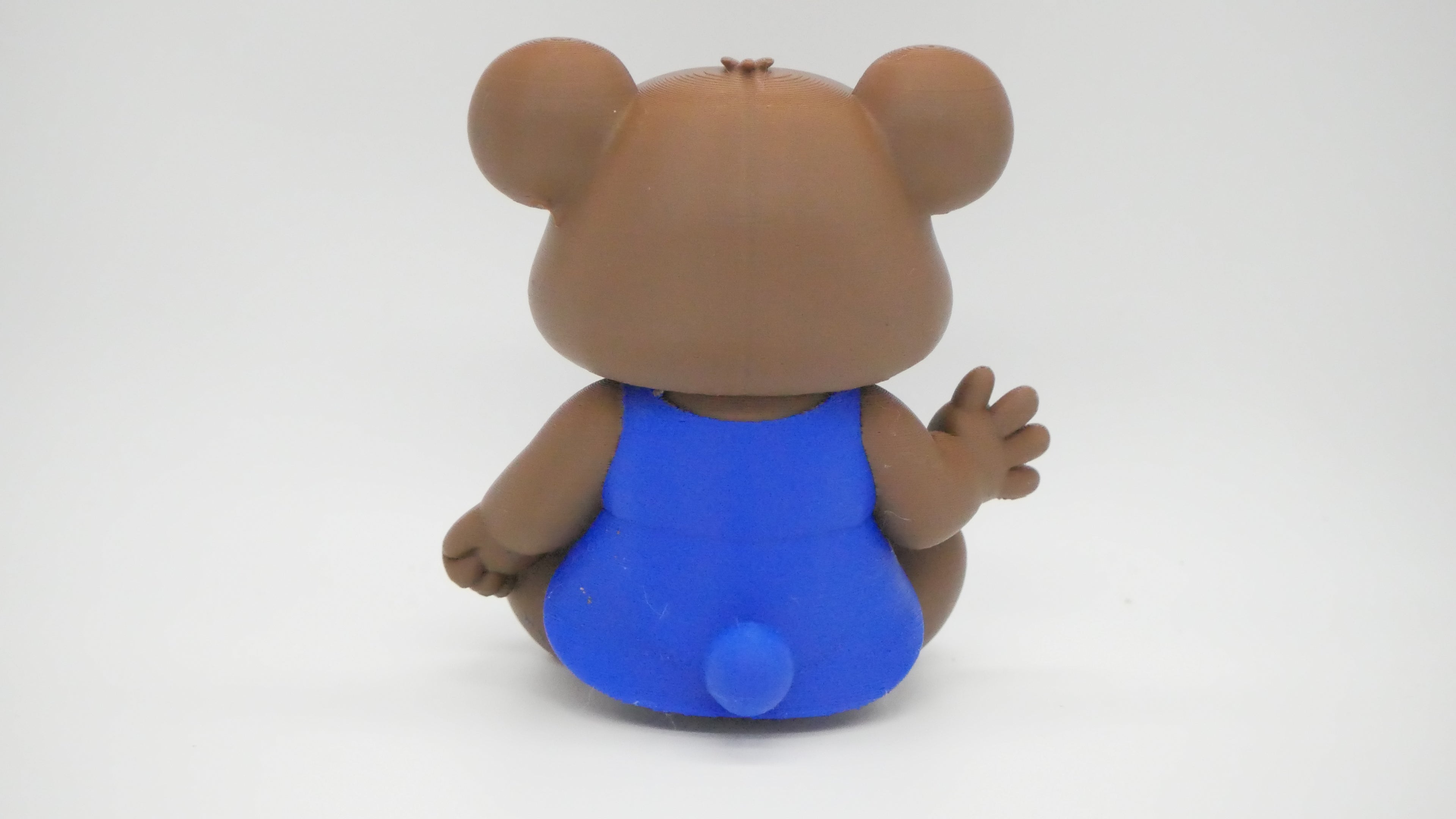 🐻💜💙💛 Bärta – Die Grumpy‑Queen im Kleid