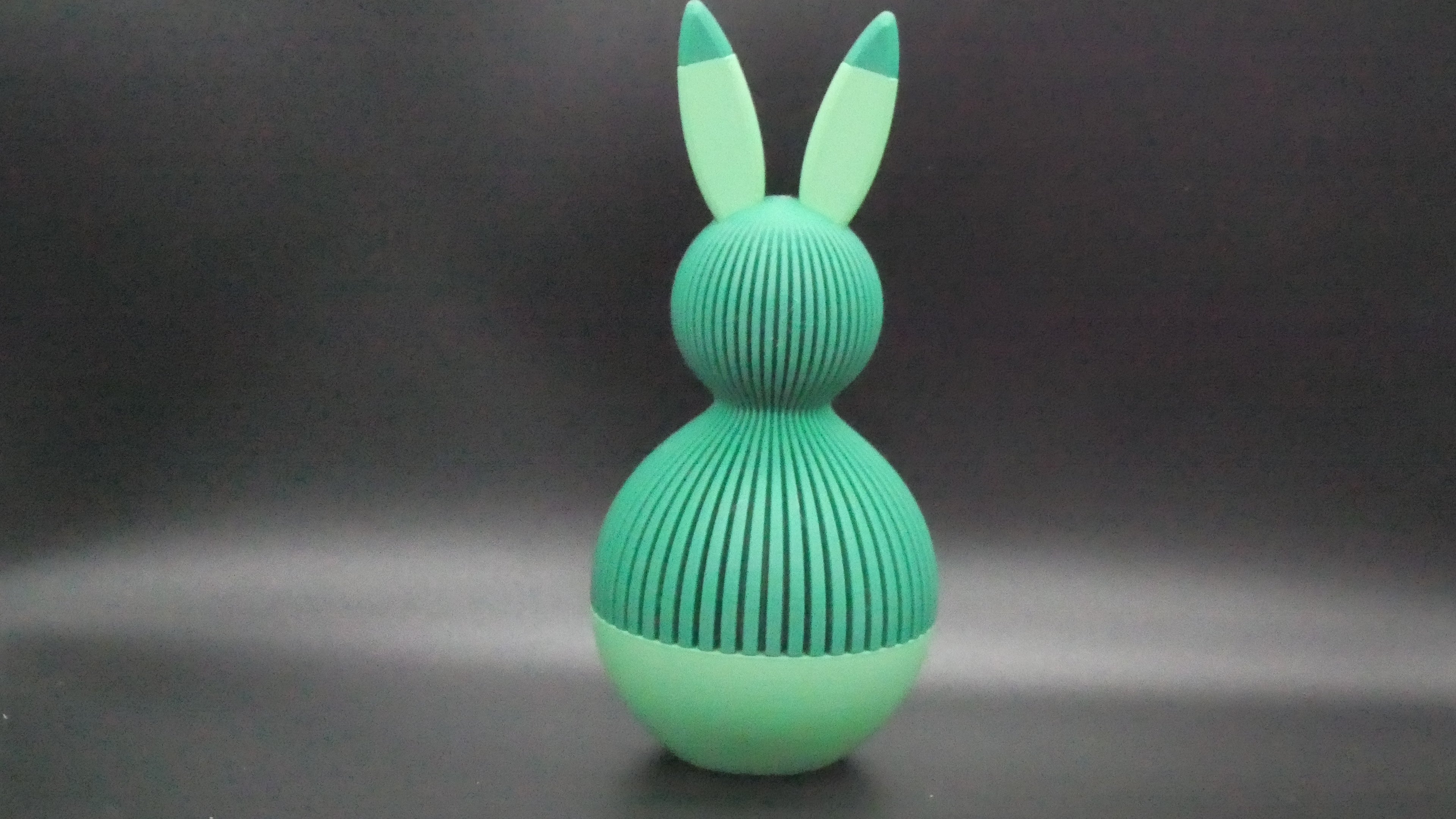 Japandi Osterhase (Geschenkfach) Tannengrün / Hellgrün